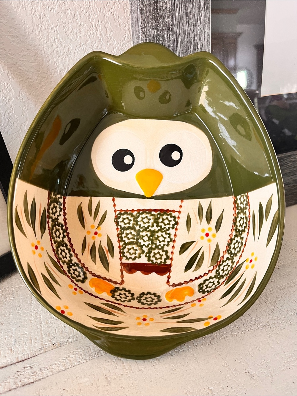Temp-tations by Tara Old World Owl 1.5 Qt Baker – Presentable Ovenware